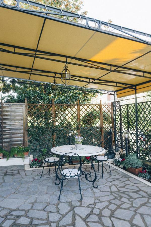 B&B Fontanelle Romane Ngoại thất bức ảnh